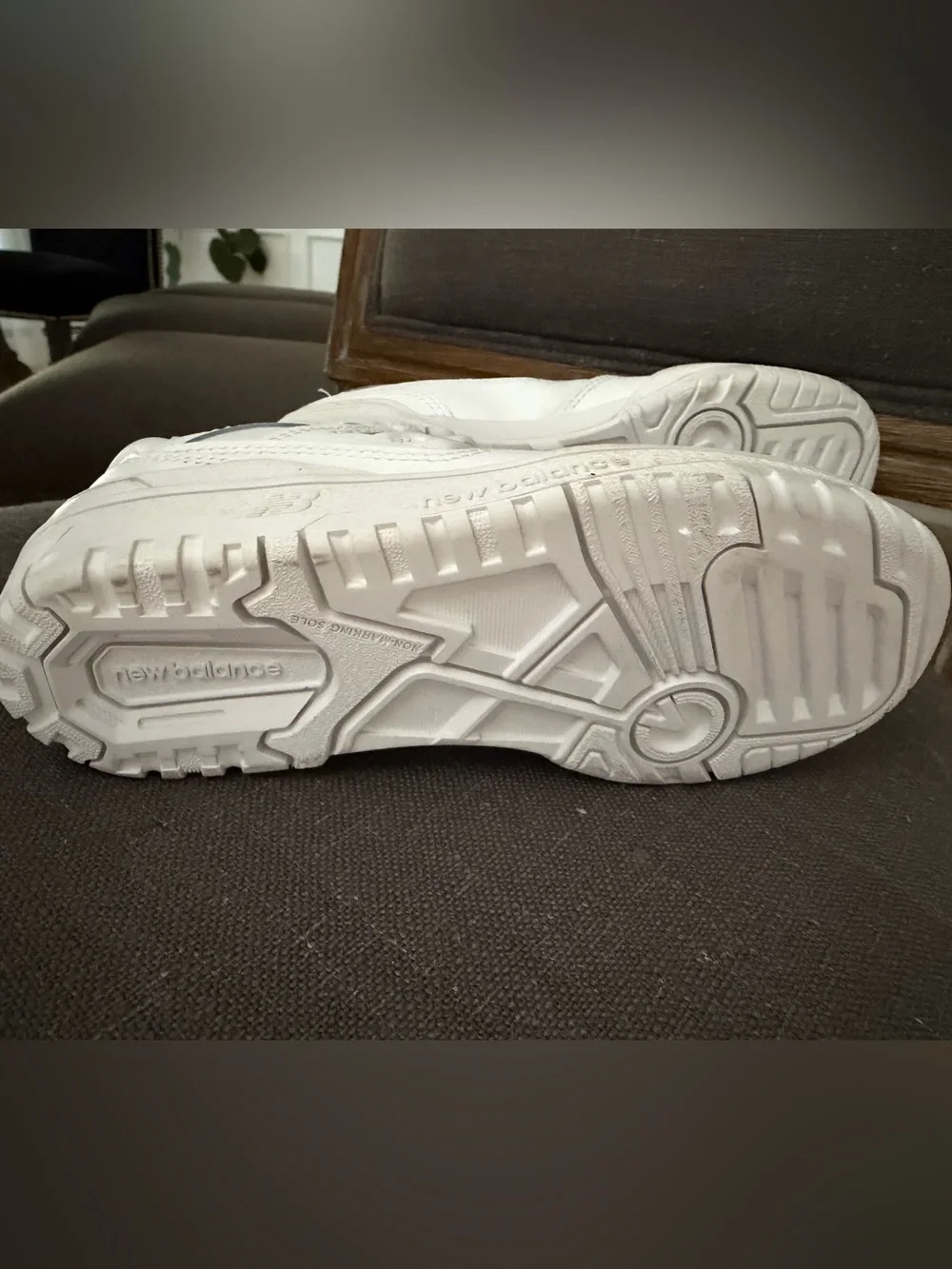 New Balance 550 Kids All-White Lace-Up Sneakers new never worn